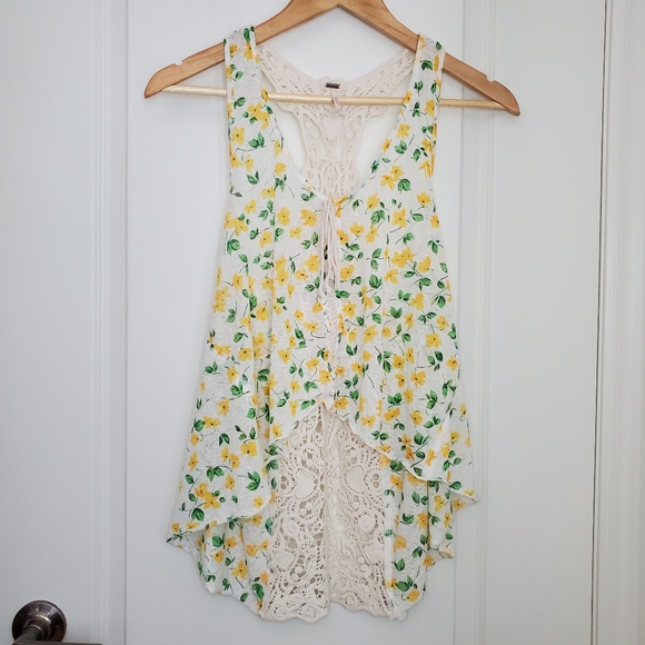 🎈2/$50 Free People Floral & Lace Sleeveless Top - Picture 2 of 9